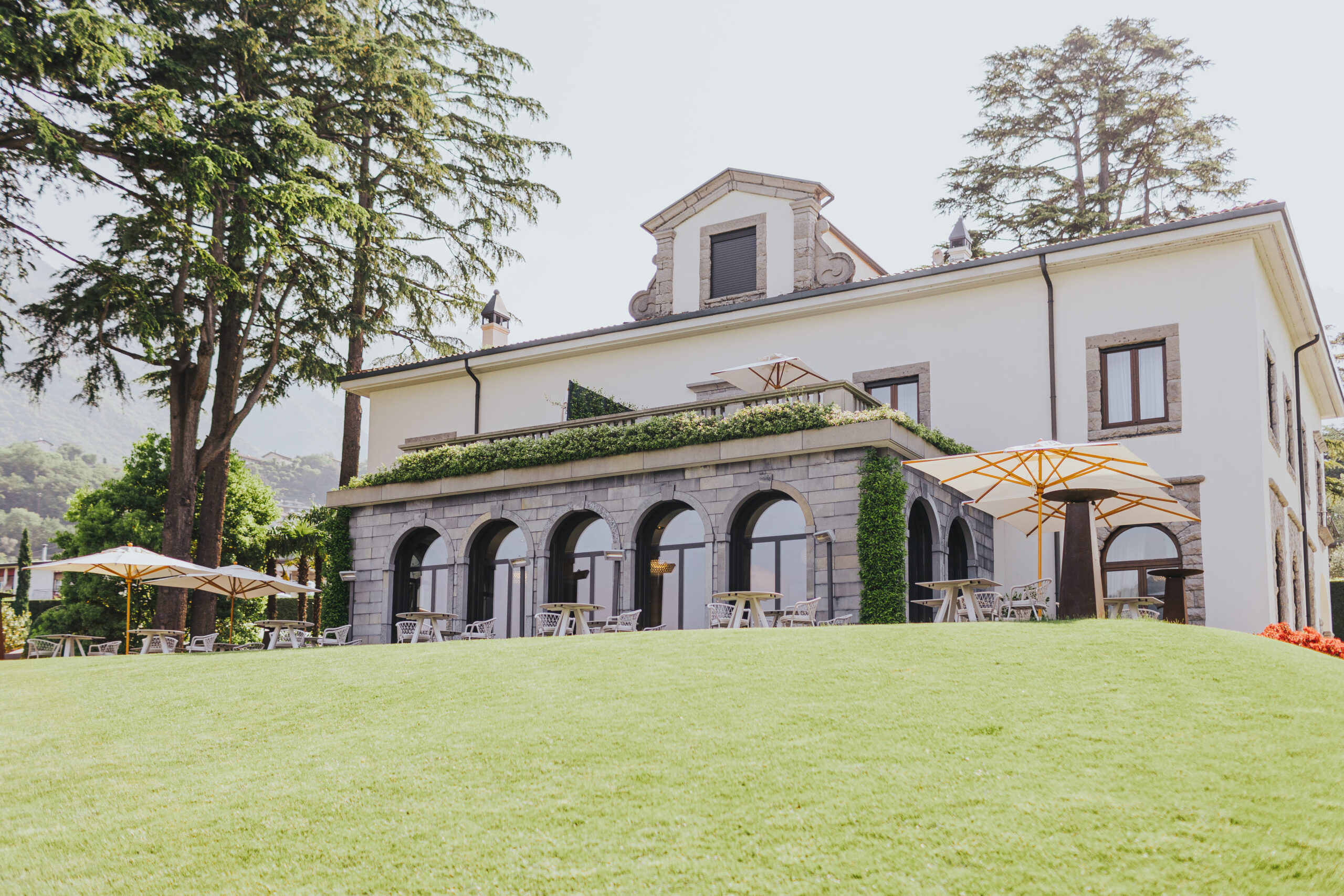 CheChic - Destination wedding Italy - Villa Lario - Lake Como1 Contemporary luxury, lakefront views, and serene Lake Como charm at Villa Lario