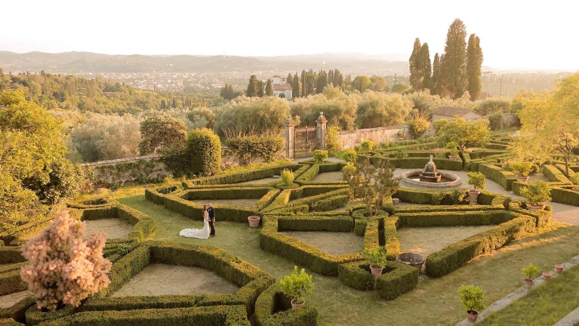 CheChic - Destination wedding Italy - Wedding in Tuscany at Villa di Maiano 00005 Nestled in the hills above Florence, Villa di Maiano is a breathtaking wedding venue that combines timeless elegance with authentic Tuscan charm.