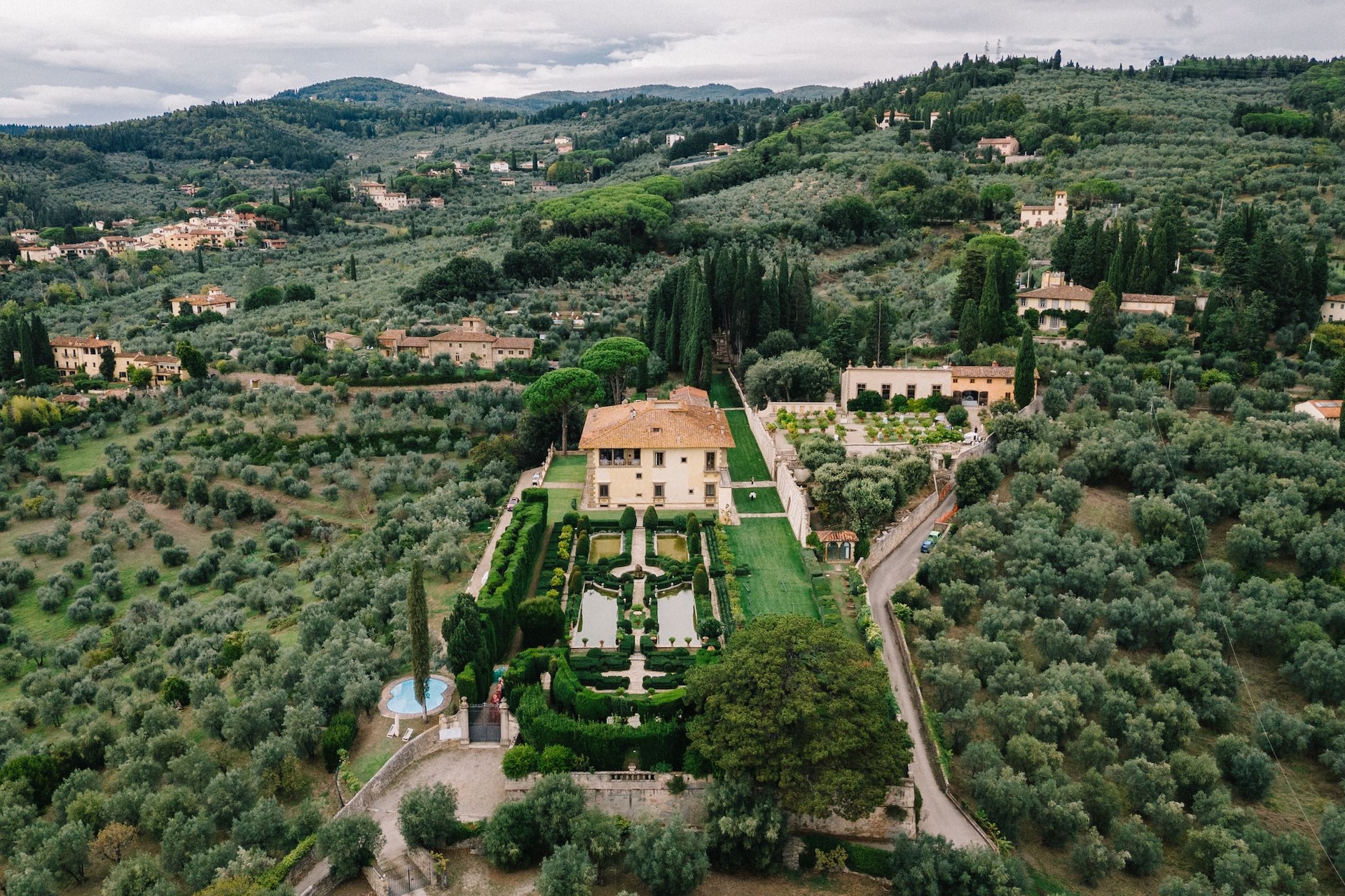 The view from above of the amazing Villa Gamberaia, Destination wedding venue in Tuscany