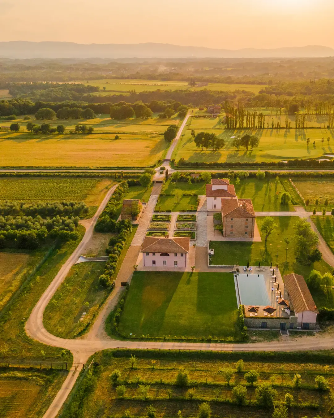 Il Borro Chateaux and Relais is an enchanting luxury wedding destination set in the Tuscan countryside