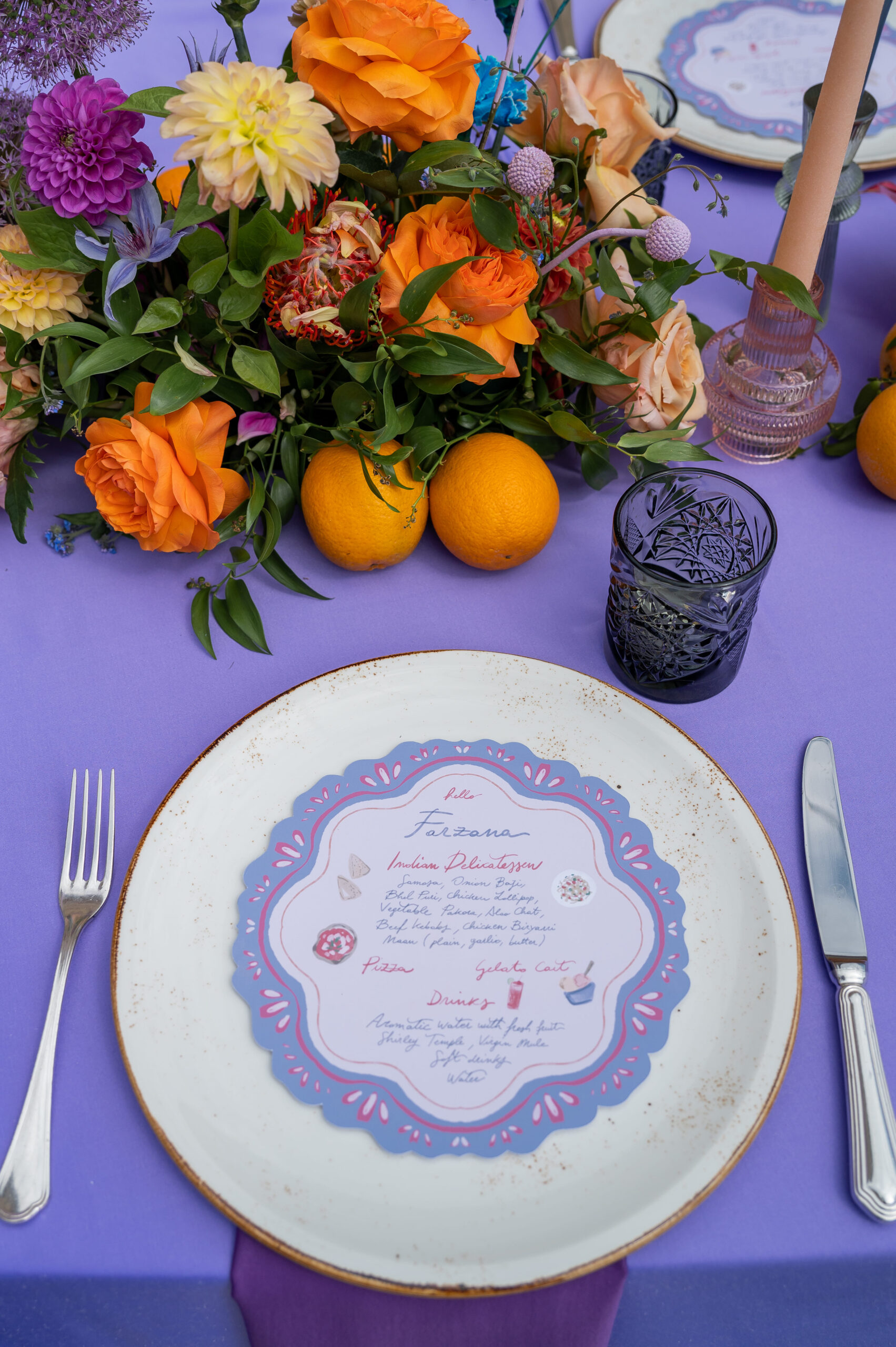 A colorful and refined mise en place for a Bespoke Indian wedding in Tuscany
