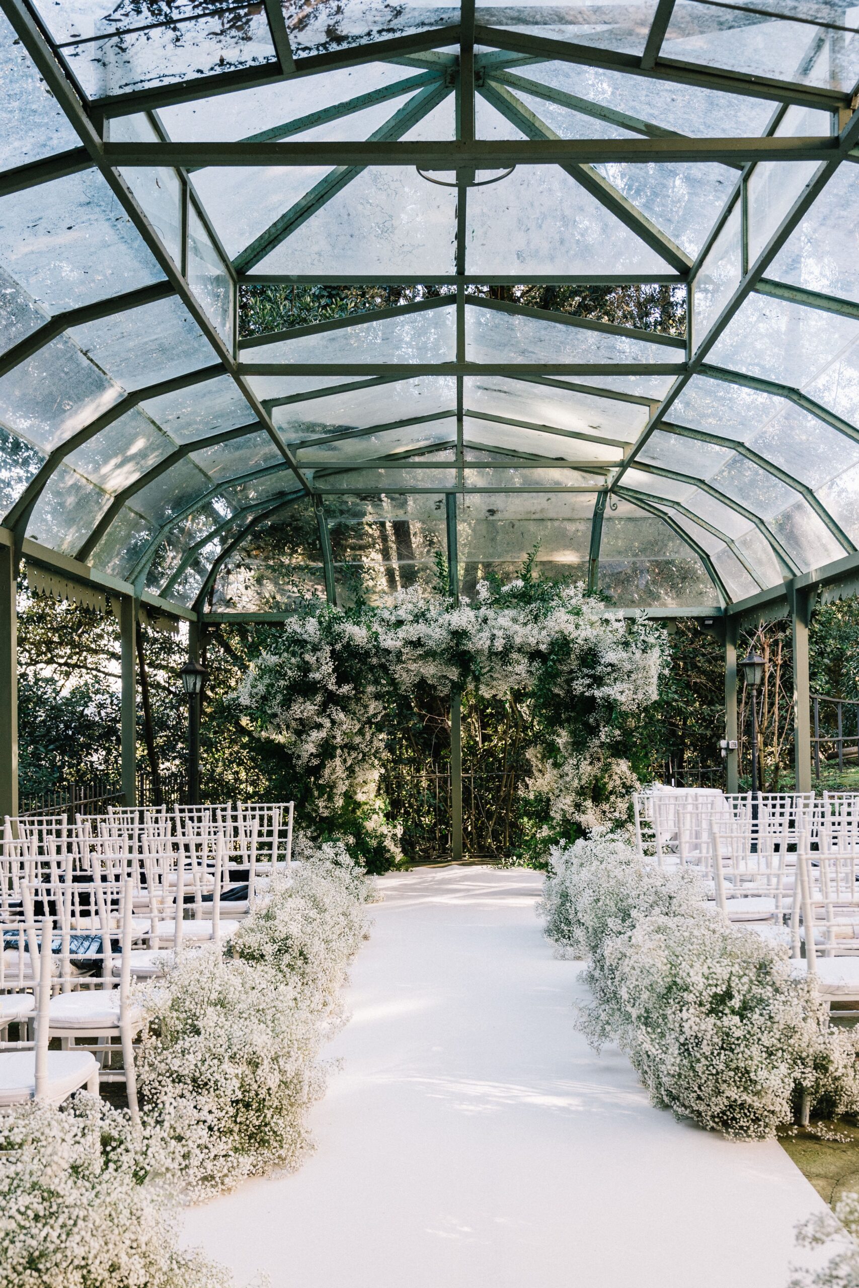 CheChic - Destination wedding Italy - Tracy & John - Jewish Wedding in Rome at Castello di Torcrescenza 19 Image