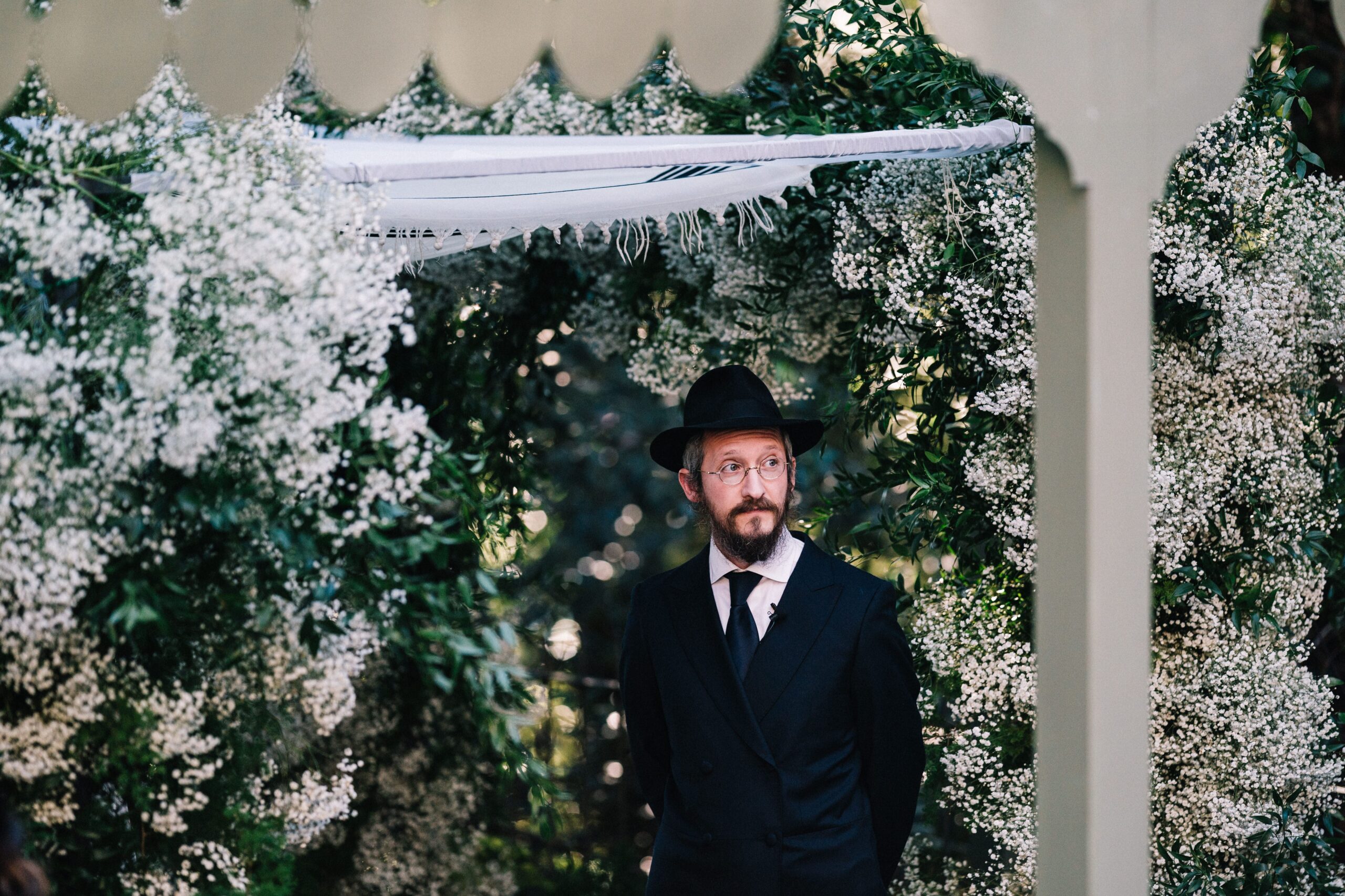 CheChic - Destination wedding Italy - Tracy & John - Jewish Wedding in Rome at Castello di Torcrescenza 25 Image
