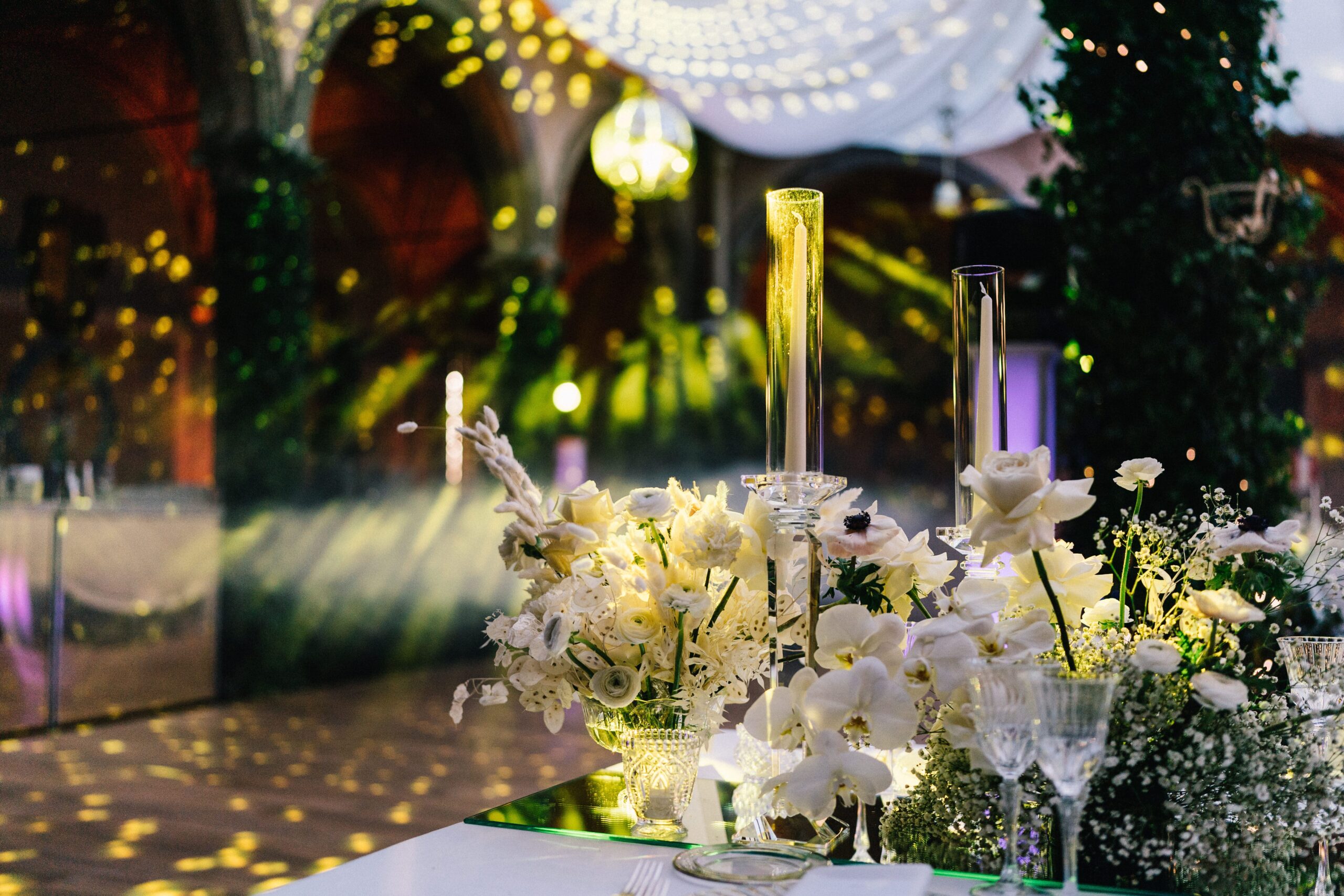 CheChic - Destination wedding Italy - Tracy & John - Jewish Wedding in Rome at Castello di Torcrescenza 38 Image