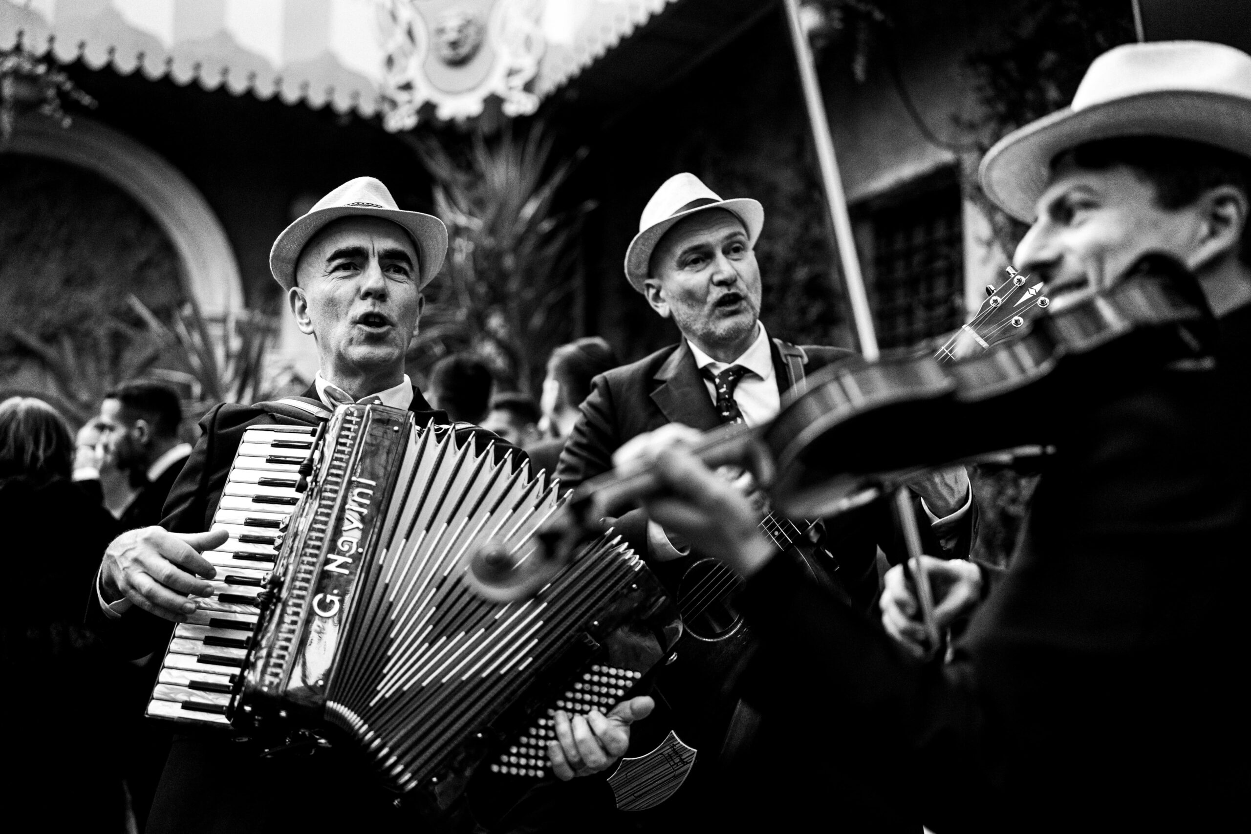 CheChic - Destination wedding Italy - Tracy & John - Jewish Wedding in Rome at Castello di Torcrescenza 44 Image