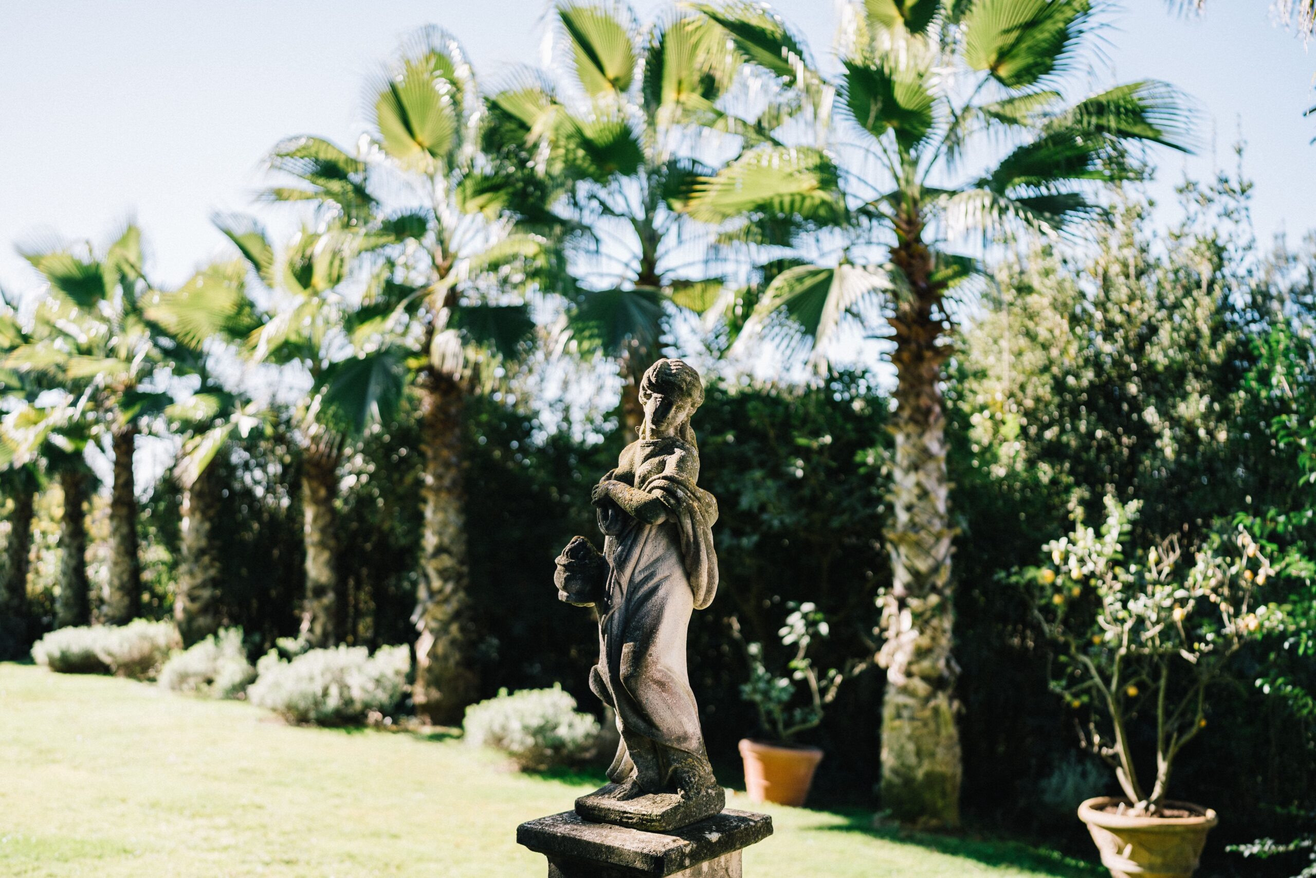 CheChic - Destination wedding Italy - Tracy & John - Jewish Wedding in Rome at Castello di Torcrescenza 5 Image